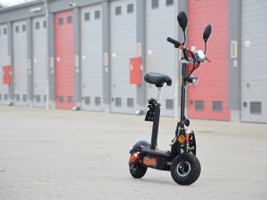 E-Scooter bis zu 35 km/h schnell - 25km Reichweite, 36V | 1000W | 12AH Akku, mit Straßenzulassung -AEEC-0