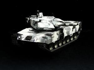 RC Panzer "German Leopard 2A6" Schnee Tarnung Lackiert Heng Long 1:16 mit Stahlgetriebe -2,4Ghz V7.0