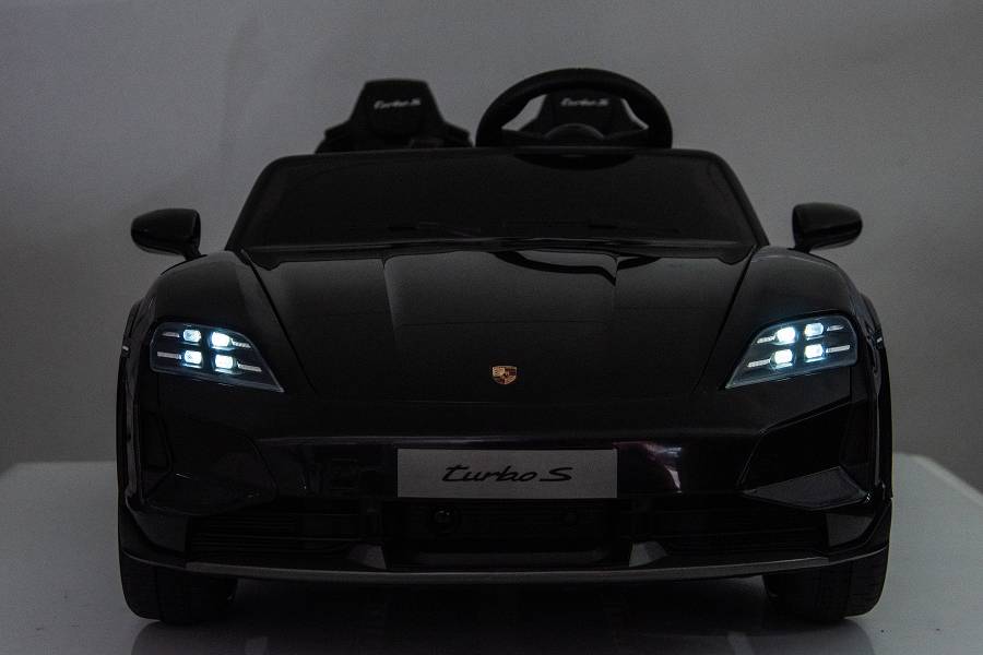 Elektro Kinderfahrzeug „Porsche Taycan Turbo S“ – Lizenziert – 24V Akku, 2,4Ghz FB, MP3+Ledersitz+EVA 12 Elektro Kinderfahrzeug „Porsche Taycan Turbo S“ – Lizenziert – 24V Akku, 2,4Ghz FB, MP3+Ledersitz+EVA – Bild 12