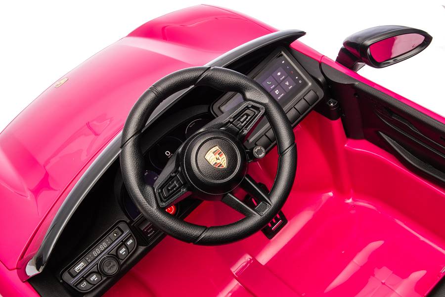 Elektro Kinderfahrzeug „Porsche Macan“ – Lizenziert – 12V10A Akku, 2,4Ghz Fernsteuerung, MP3+Leder+EVA 9 Elektro Kinderfahrzeug „Porsche Macan“ – Lizenziert – 12V10A Akku, 2,4Ghz Fernsteuerung, MP3+Leder+EVA – Bild 9